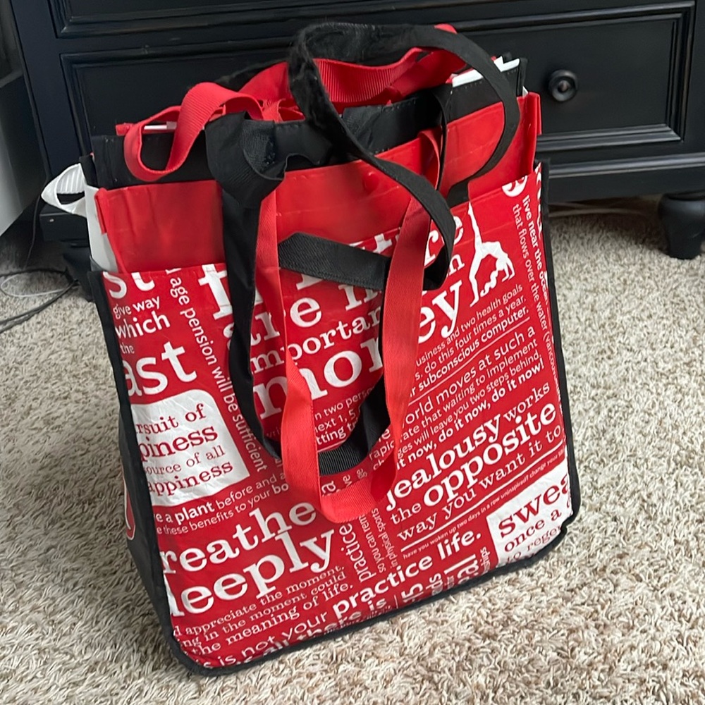 21 LULULEMON & ATHLETA shopping bags/totes large small red/black/silver/white